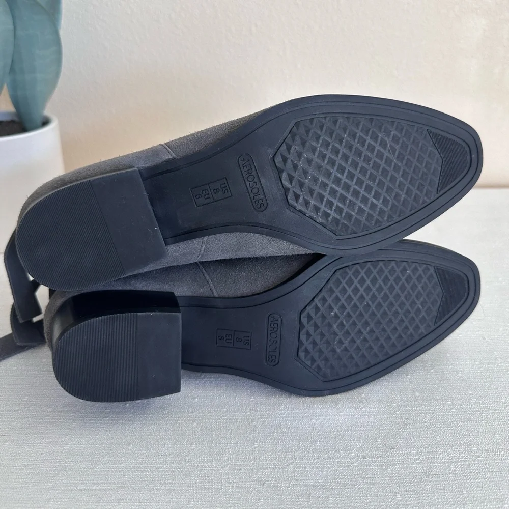 New Aerosoles Crosswalk Gray Suede Ruffled Ankle Booties Women’s 8M - Picture 14 of 14